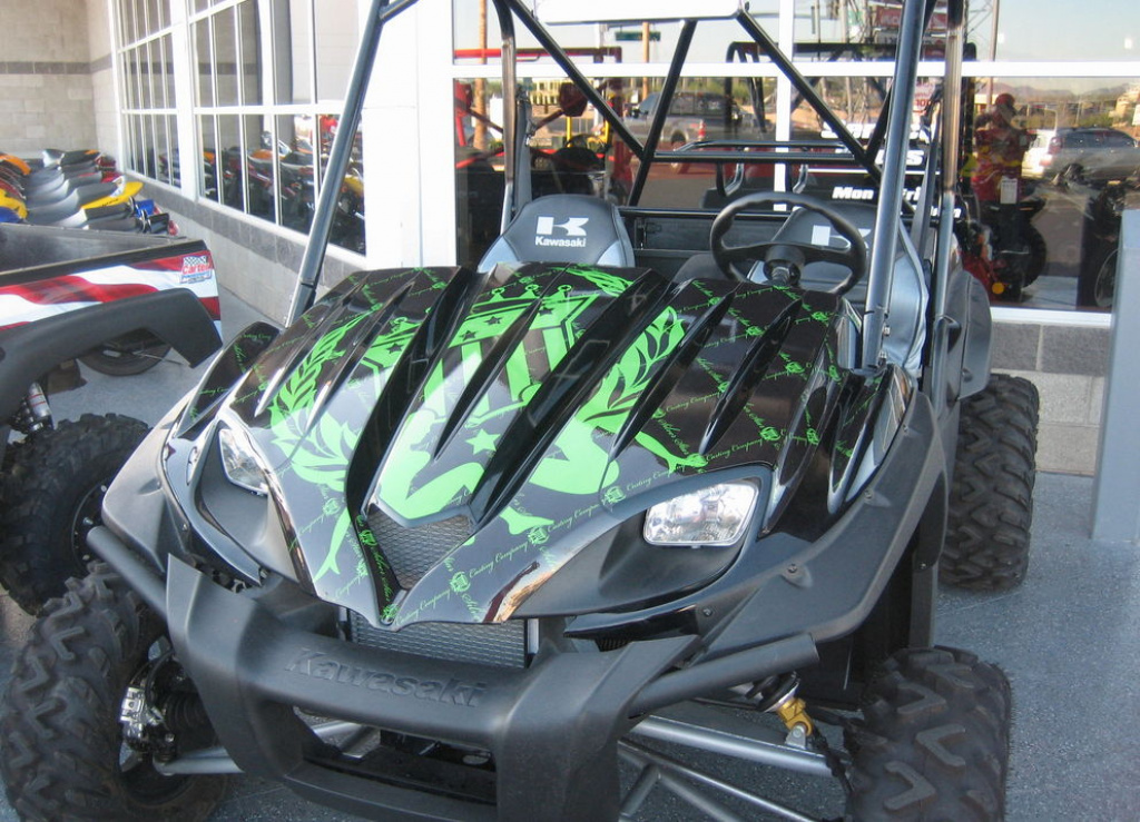 SilverStar - Reloaded Background = Black, Design color = Green for Kawasaki Teryx 750 2007-2009