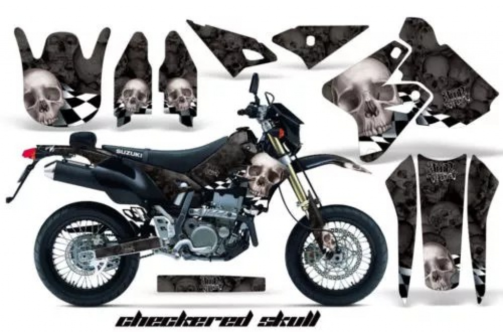 Checkered Skull Hintergrund = Schwarz, Designfarbe = Silber ohne Nummernfeldern für Suzuki DRZ 400 S/SM 2000-2023