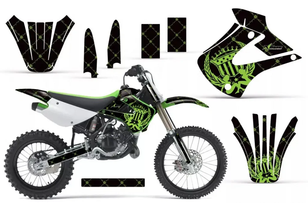 SilverStar - Reloaded Hintergrund = Schwarz, Designfarbe = Grün ohne Nummernfeldern für Kawasaki KX85/100 2001-2013