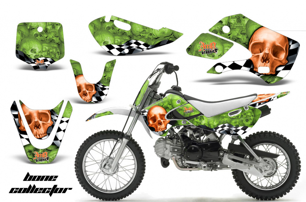 Checkered Skull Hintergrund = Grün, Designfarbe = Orange mit Nummernfeldern für Suzuki RM 65 All Years