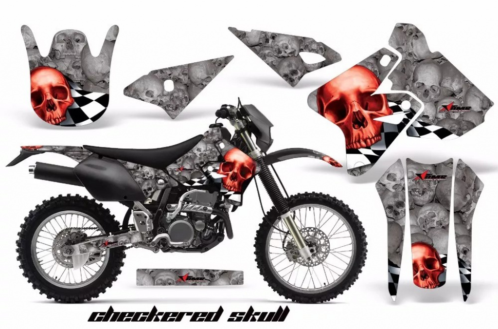 Checkered Skull Hintergrund = Silber, Designfarbe = Rot ohne Nummernfeldern für Suzuki DRZ 400 S/SM 2000-2023