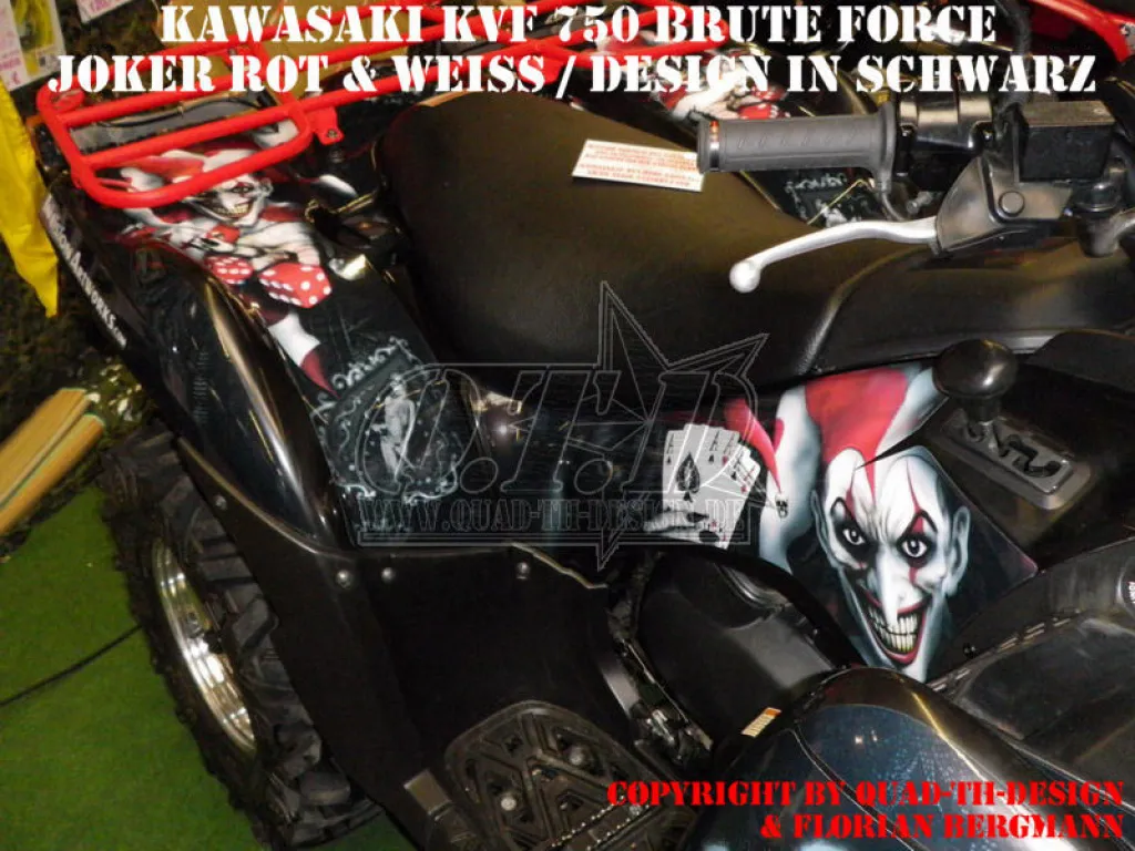 Joker Hintergrund Schwarz, Jokerfarbe Rot-Weiß für Kawasaki Brute Force KVF 750i 2004-2011